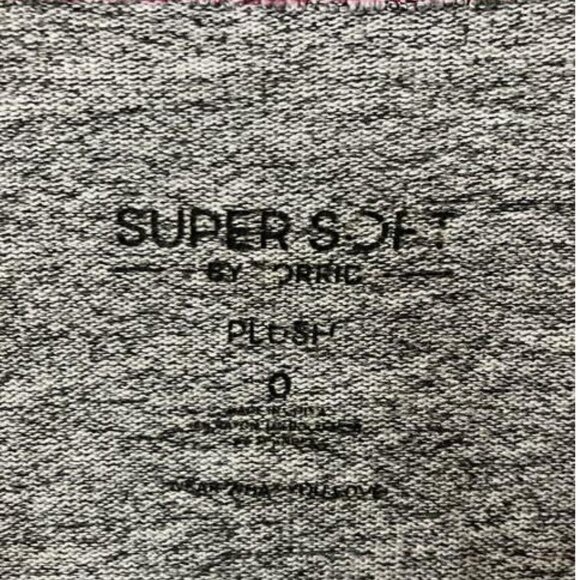 Torrid Gray and Pink Sweater - Picture 5 of 5